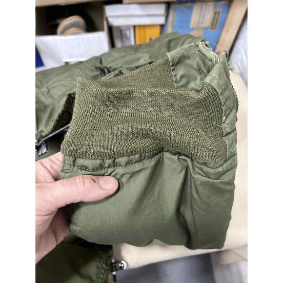 Vtg 70s US Air Force Cargo Pants Extreme Cold Weather Trouser Type F-1B USAF - Picture 10 of 12